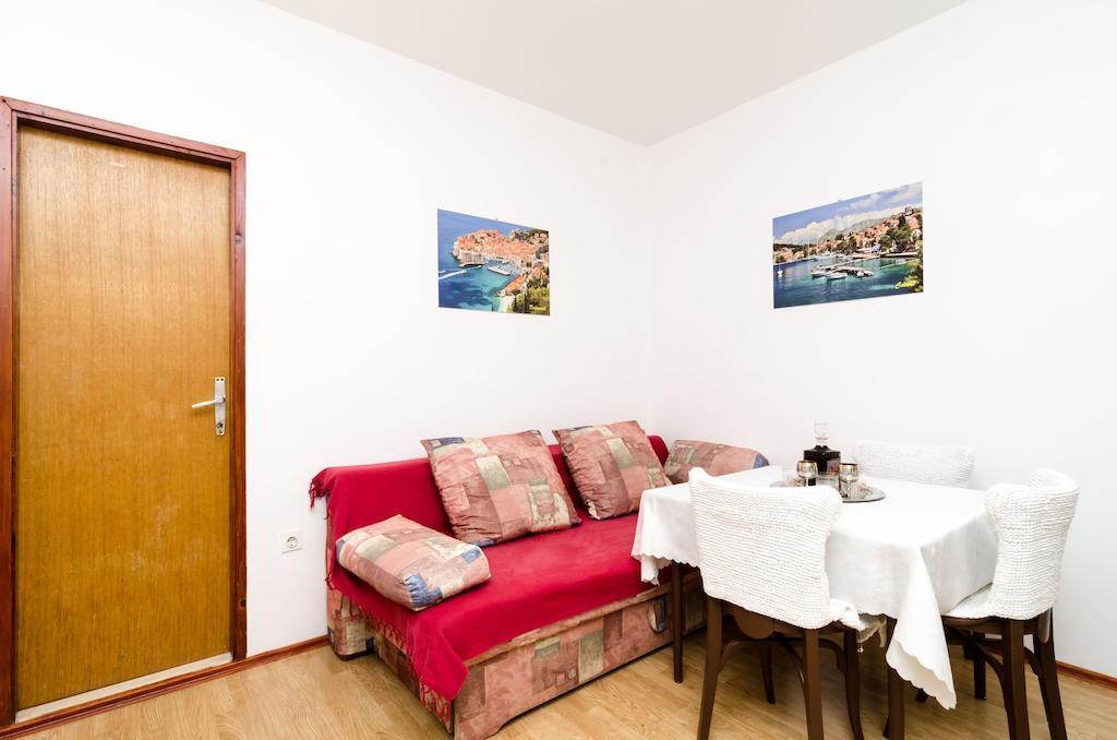 Guest House Kola Slano Pokój zdjęcie